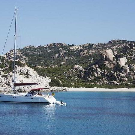 La Maddalena Hotel & Yacht Club מראה חיצוני תמונה